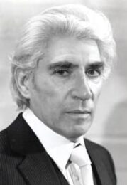 Frank Finlay