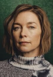 Julianne Nicholson