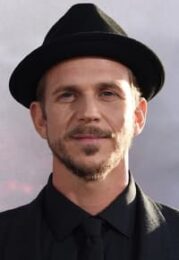 Gustaf Skarsgård